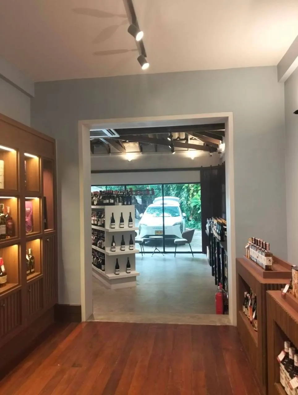 Paint Repair - ITALASIA Sathorn - after